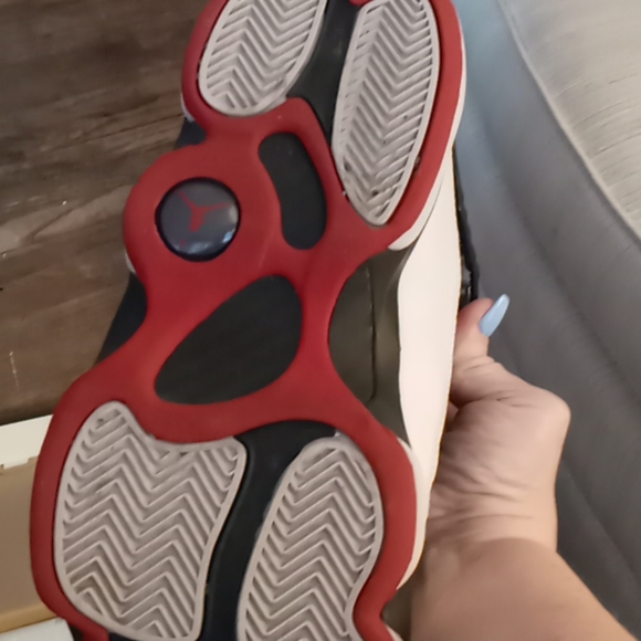 Jordans shoes - Picture 2 of 4